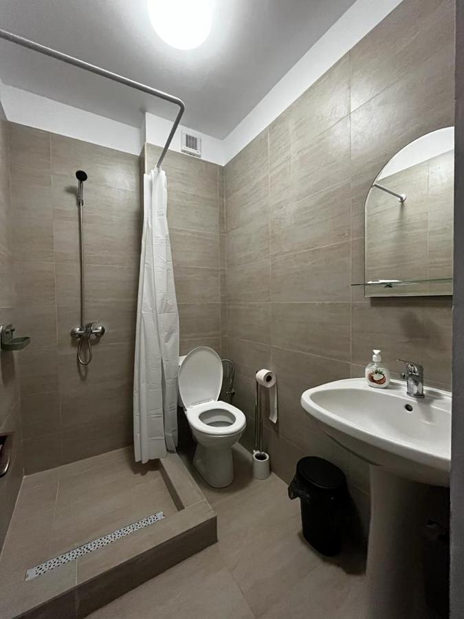 La Conac Hotel Nufaru Bagian luar foto