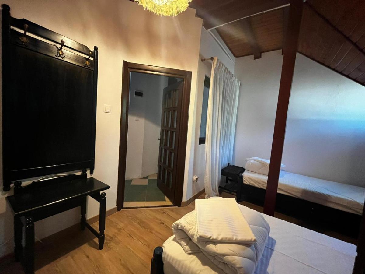 La Conac Hotel Nufaru Bagian luar foto