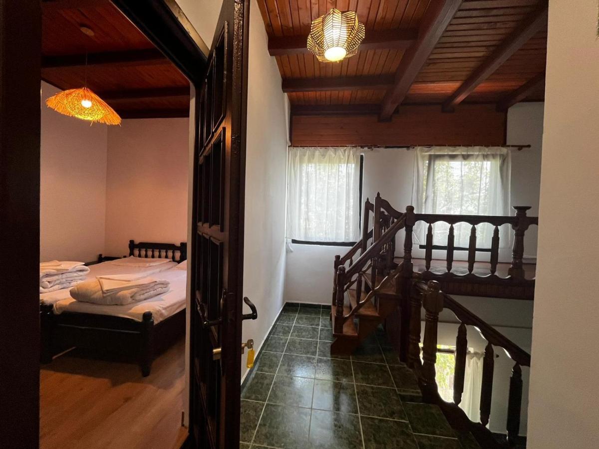 La Conac Hotel Nufaru Bagian luar foto